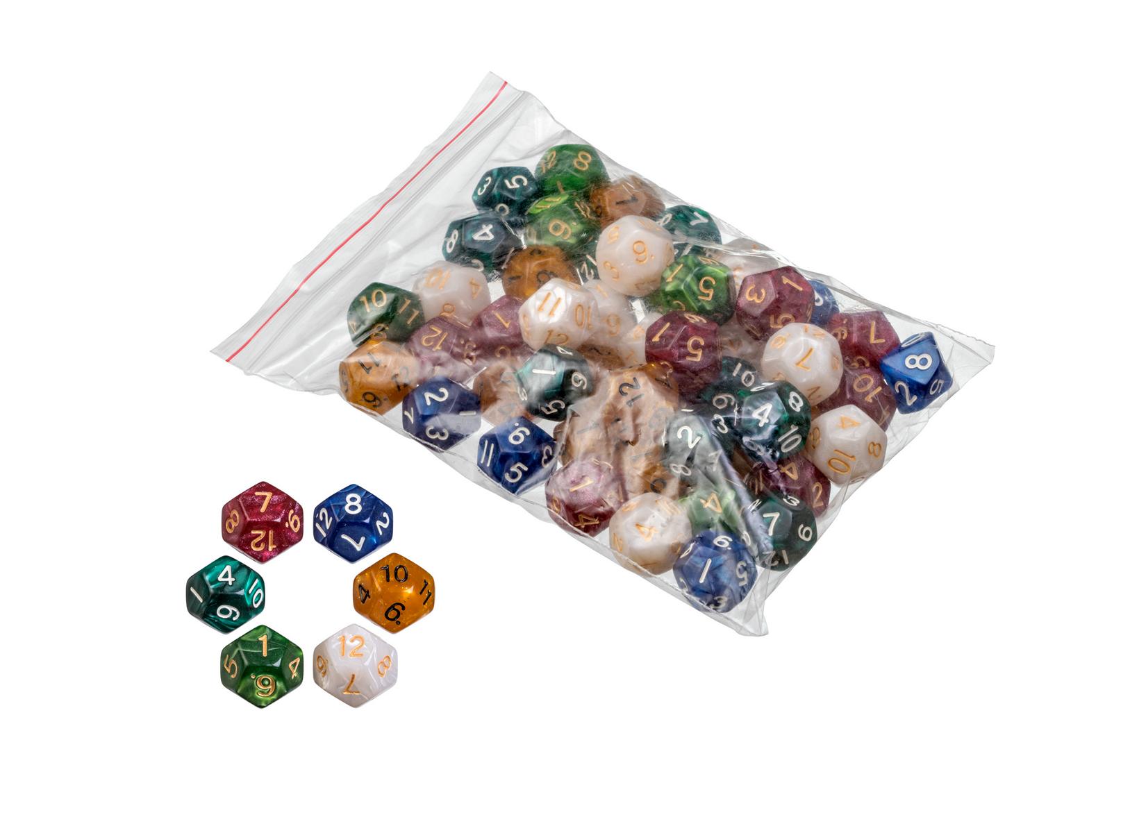 Dice, 12 sided, pearl, 50 pieces in polybag